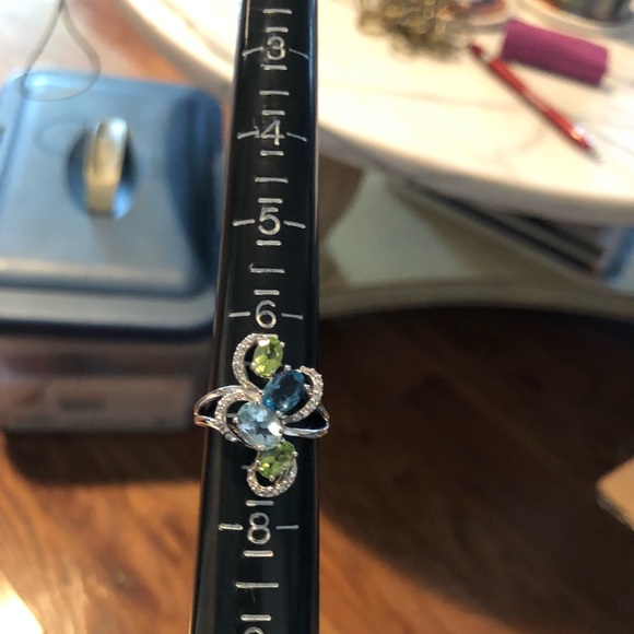 14K White Gold with Blue Topaz and Peridot - Picture 8 of 8